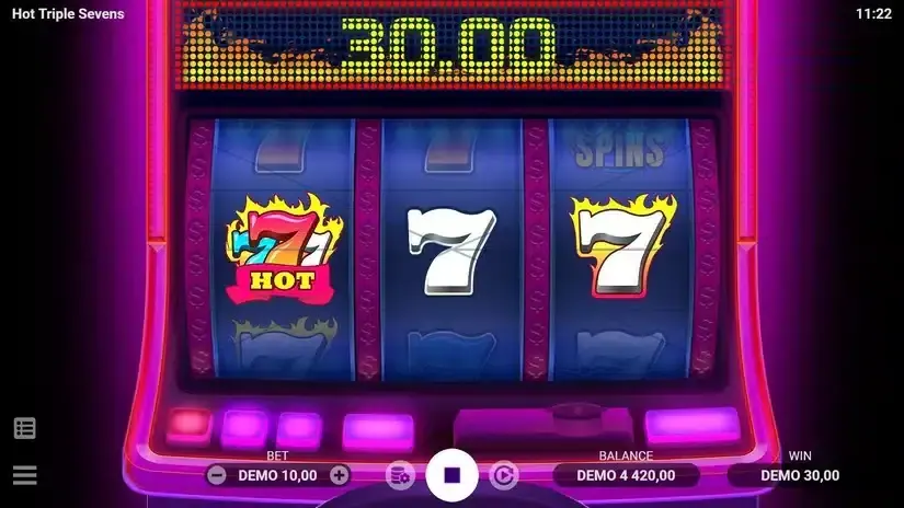 Hot Triple Sevens slot screenshot 3